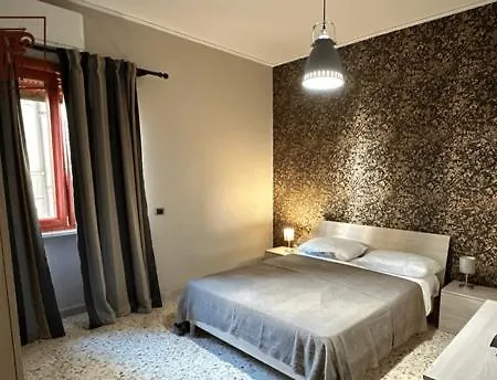 Sanctuary Couette-café Pompéi