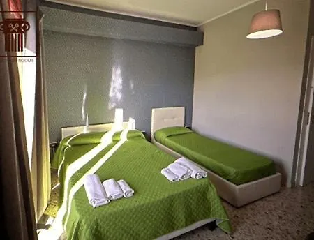 Sanctuary Bed & Breakfast *