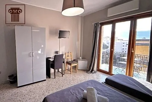 Bed & Breakfast Sanctuary 3*