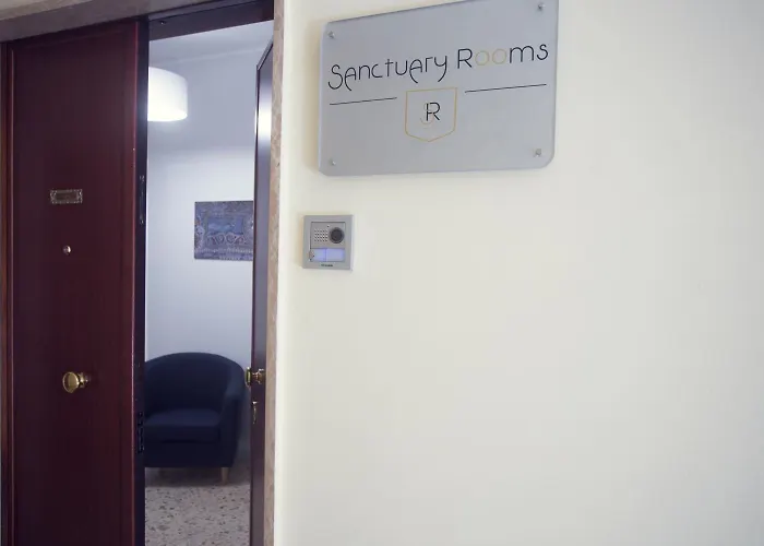 Bed & Breakfast Sanctuary 3*